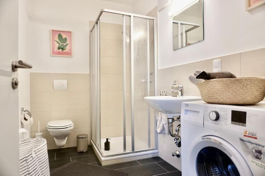 Stylisches Studio Mit Privatem Stellplatz Wenige Minuten Von Der Innenstadt & Mosel Koblenz  Exterior foto