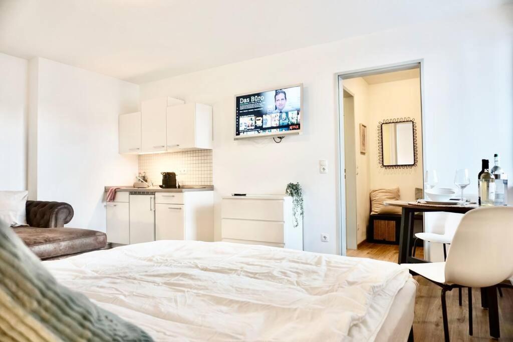 Stylisches Studio Mit Privatem Stellplatz Wenige Minuten Von Der Innenstadt & Mosel Koblenz  Exterior foto